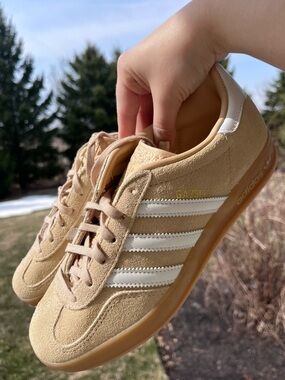Adidas gazelle indoor athletic shoes magic beige sneakers